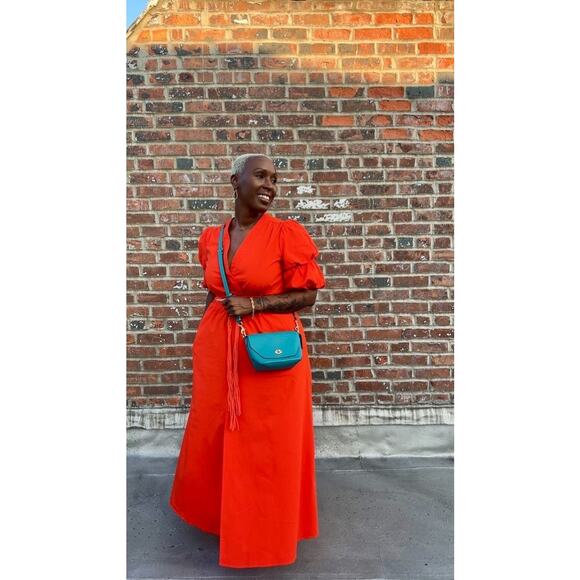 Fossil Teal Leather Crossbody Bag | Vintage Inspired | Fall City Street Style - Picture 13 of 16